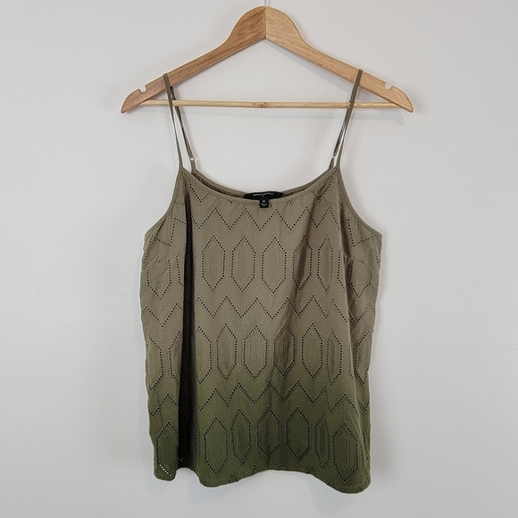 BANANA REPUBLIC | Ombre Green Sleeveless Top - Picture 8 of 8